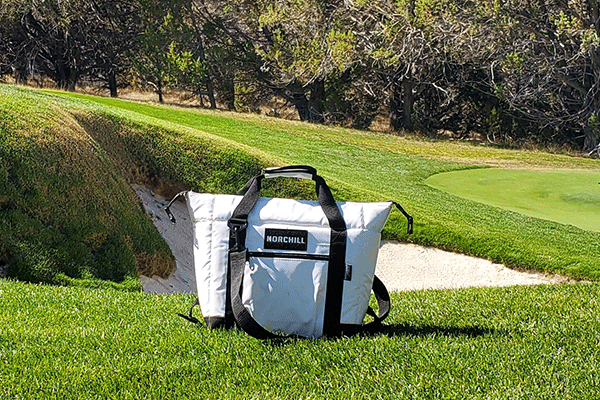 How to Choose the Perfect Custom Cooler Bag for Your Corporate Gift Program
